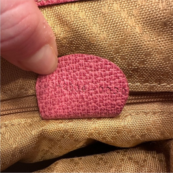 Pink GUCCI Suede Women's Backpack(Vintage) - Picture 6 of 10